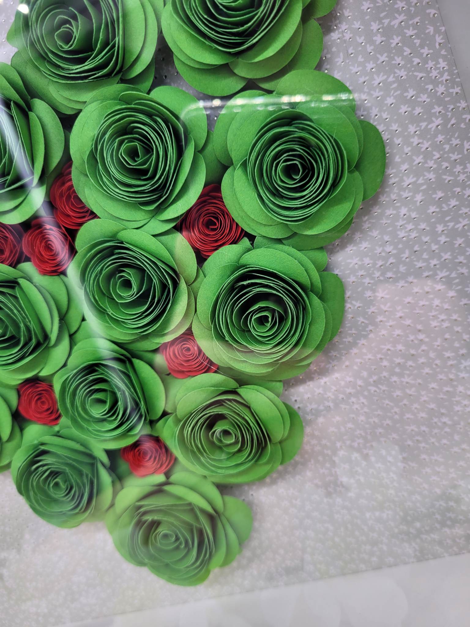 Cadre fleur "coeur" vert et rouge