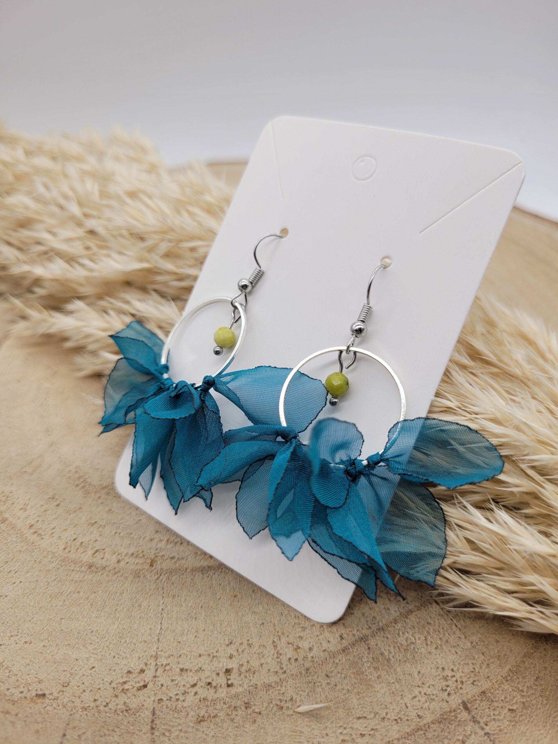 Boucle d'oreille tissus bleu canard